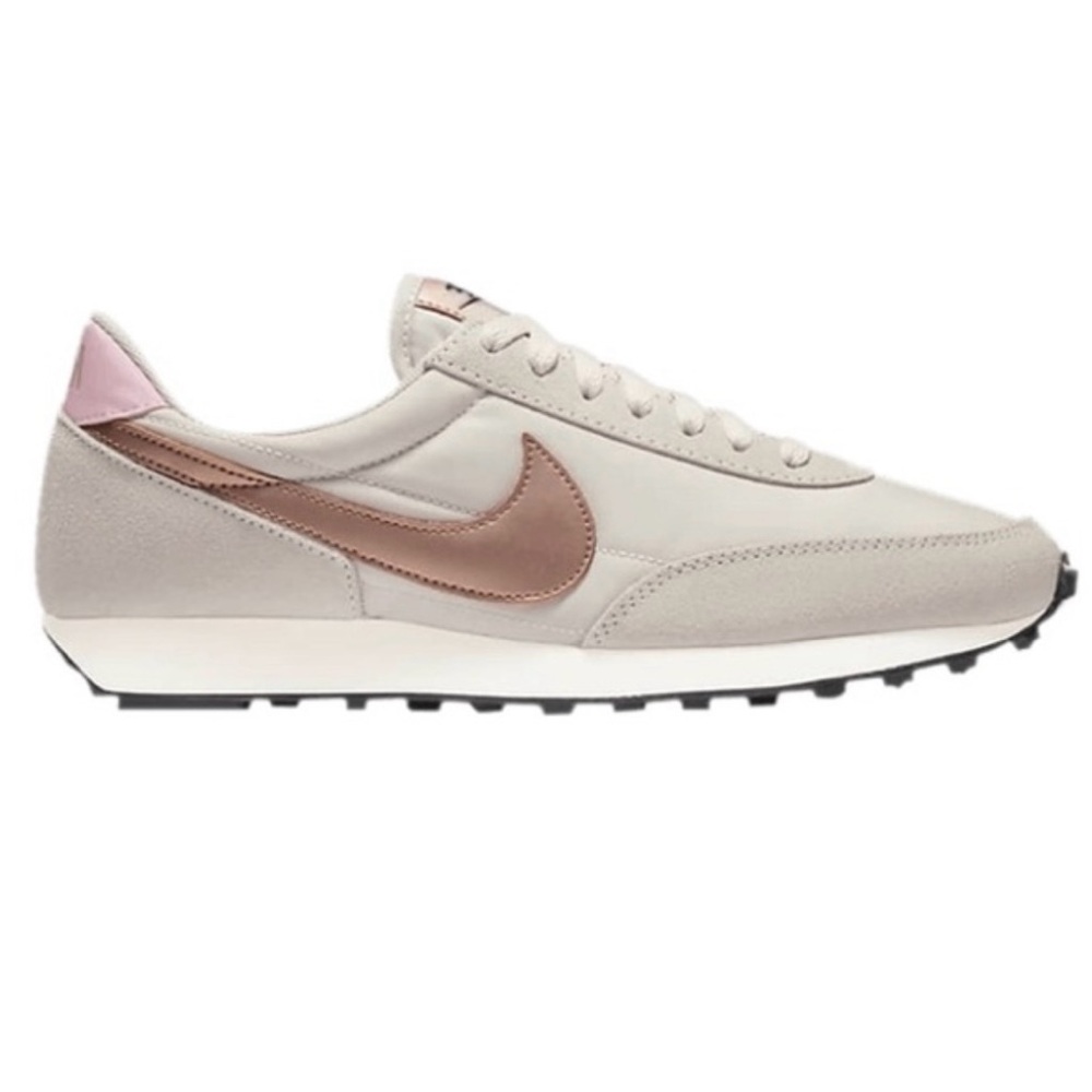 New Nike‎ Women's Daybreak Orewood Bronze Sneakers